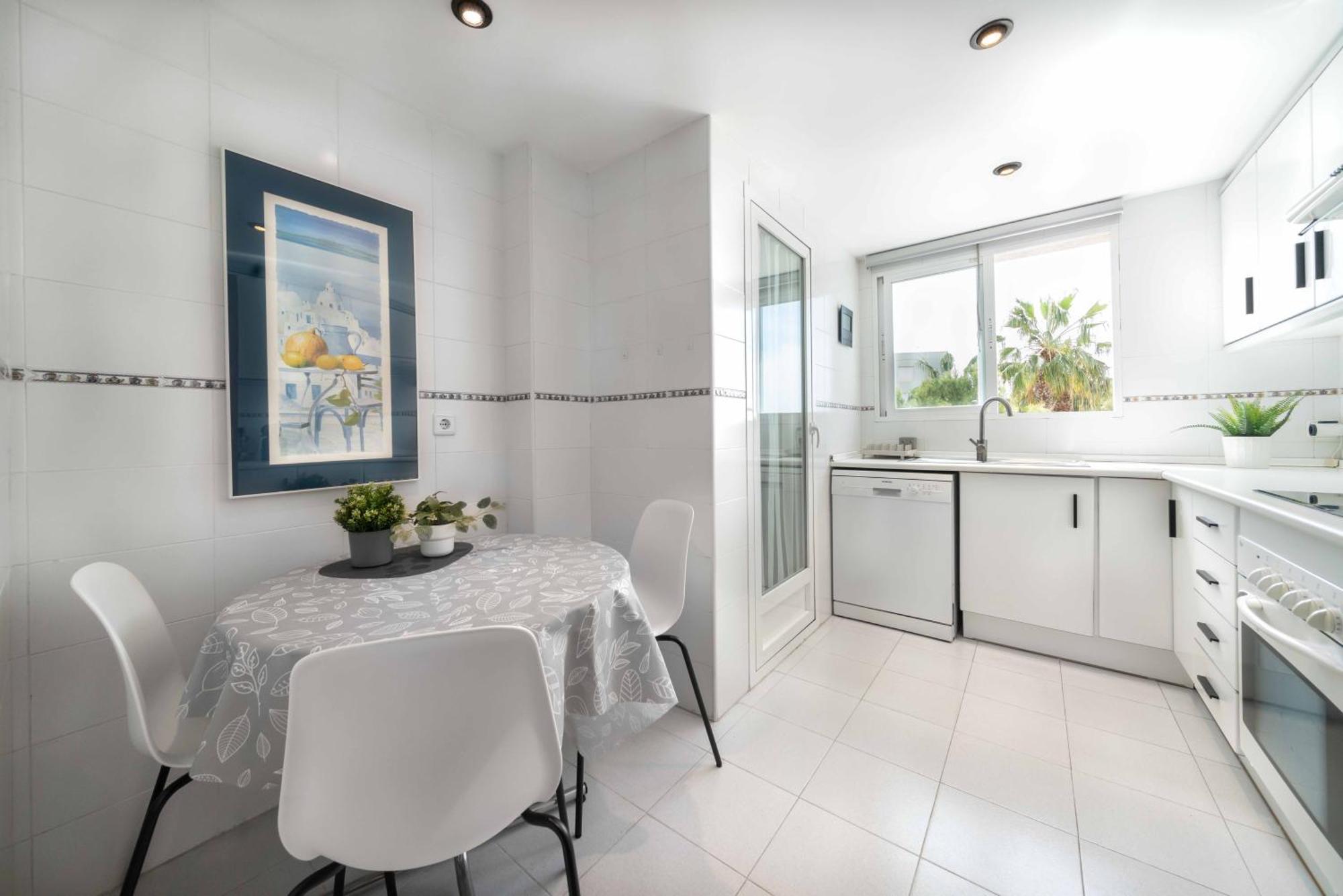 B L U E: Muchavista Sea View Apartment إل كامبيلو المظهر الخارجي الصورة